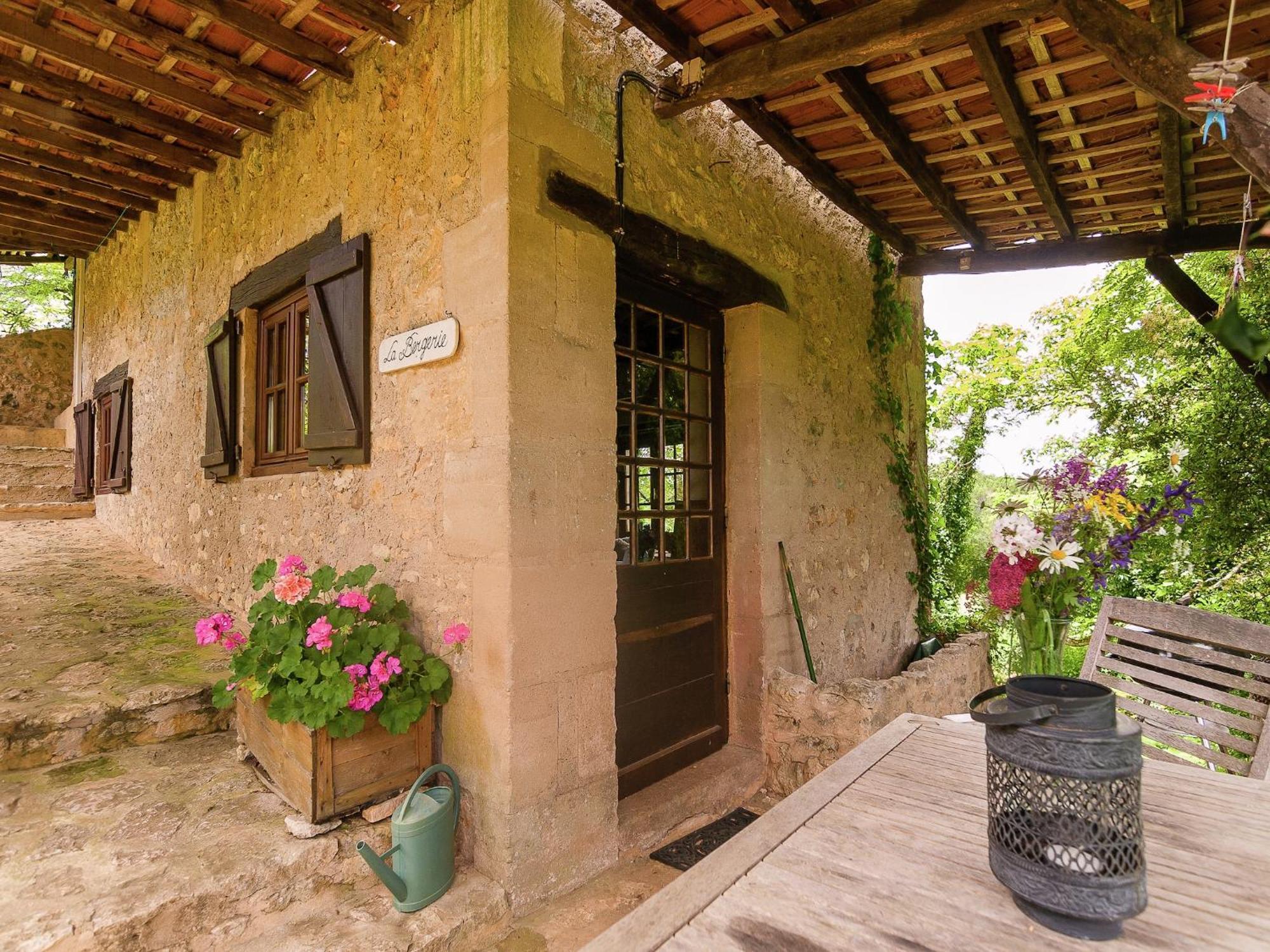 Cottage In Les Eyzies De Tayac Sireuil With Pool Meyrals Buitenkant foto