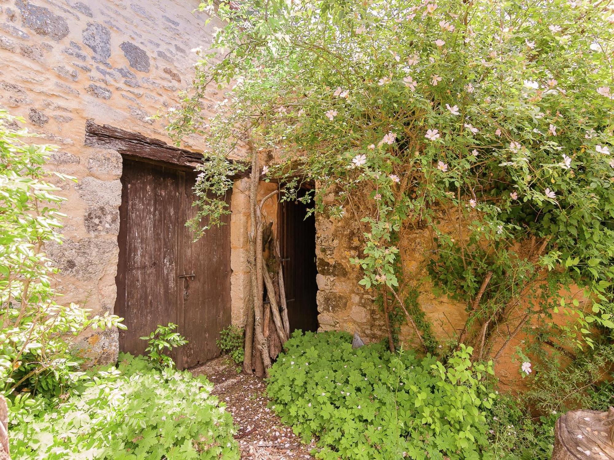 Cottage In Les Eyzies De Tayac Sireuil With Pool Meyrals Buitenkant foto