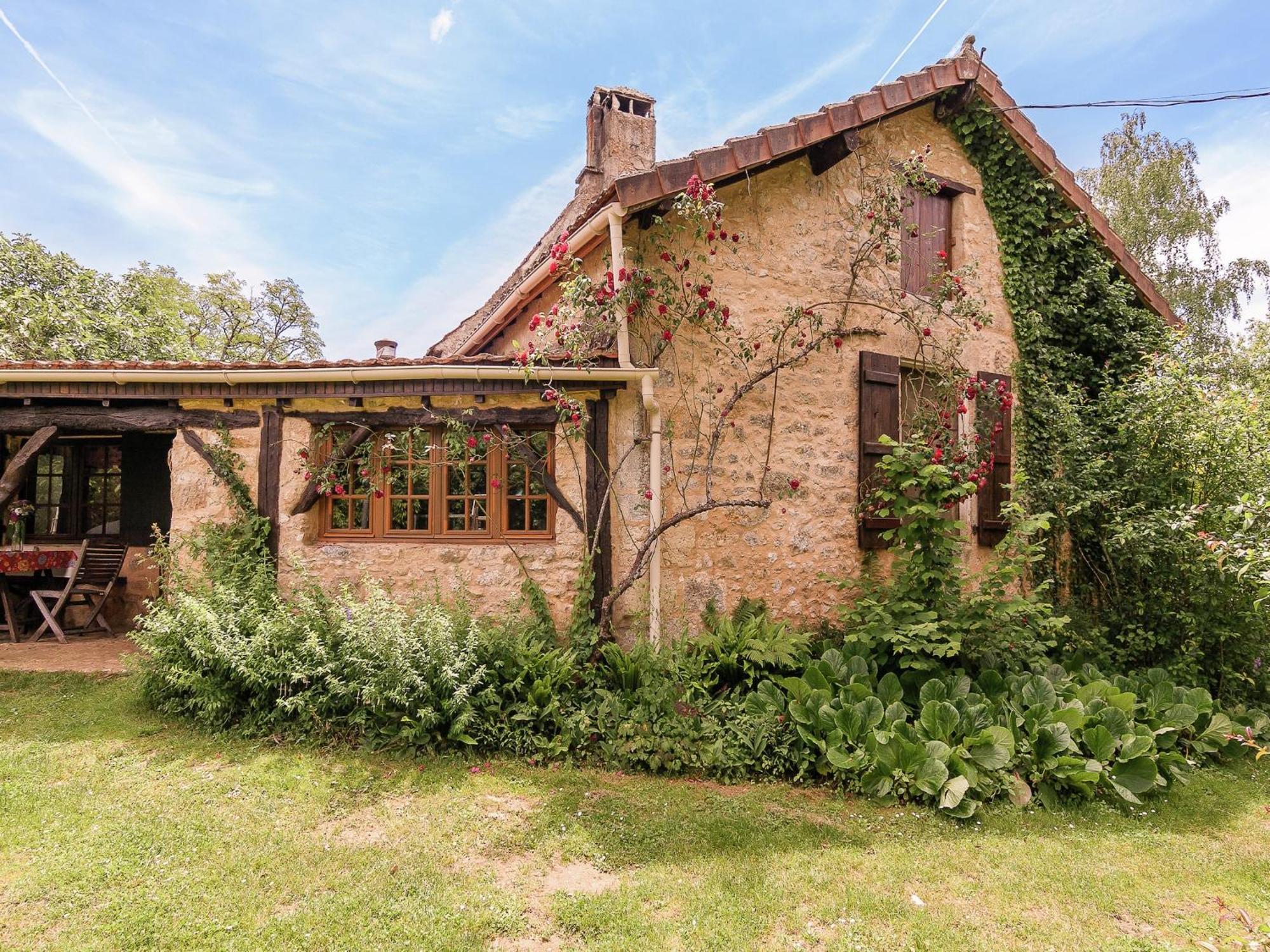 Cottage In Les Eyzies De Tayac Sireuil With Pool Meyrals Buitenkant foto